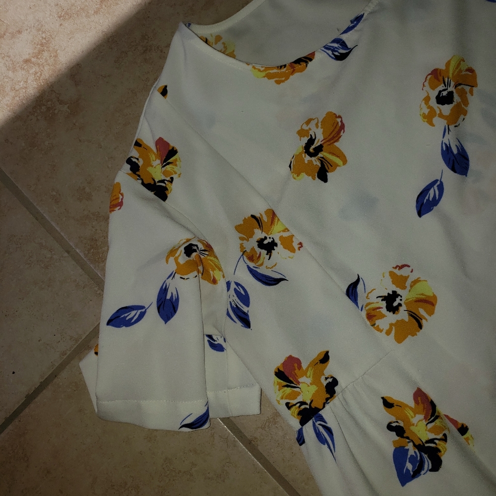 Isabel Maternity Floral Blouse Large - Picture 2 of 5